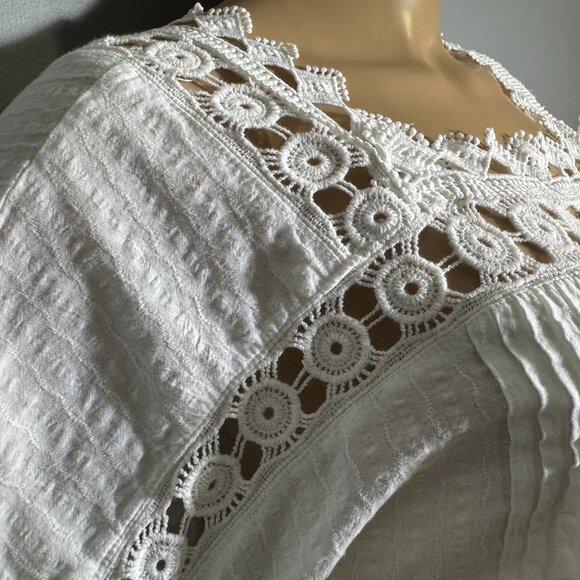 White Crochet Lace Boho Blouse - Picture 4 of 5